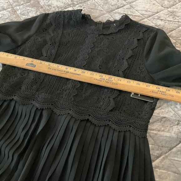 Lulus Charlisa Black Long-Sleeve Lace & Pleated Mini skater Dress short L NWT - Picture 6 of 13